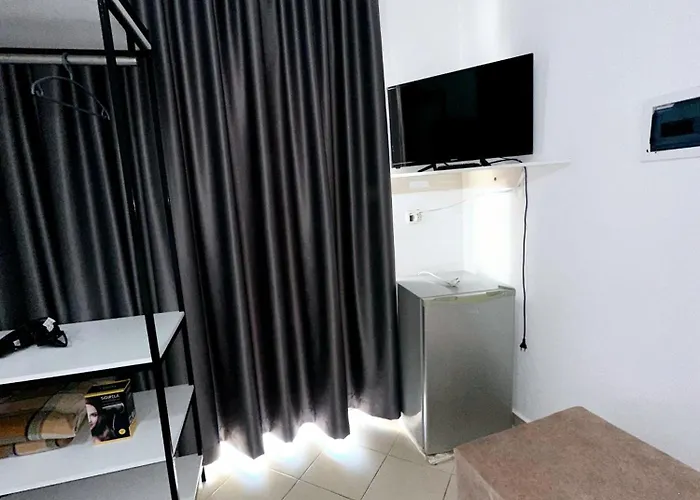 Lengu Holidays Houses