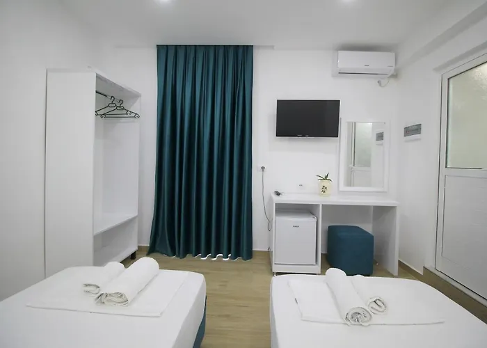 Lengu Holidays Houses