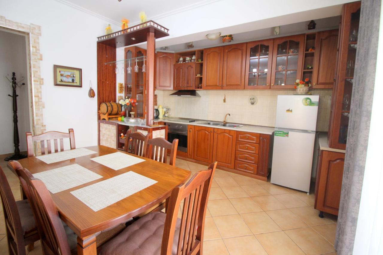 Lengu Holidays Apartman *